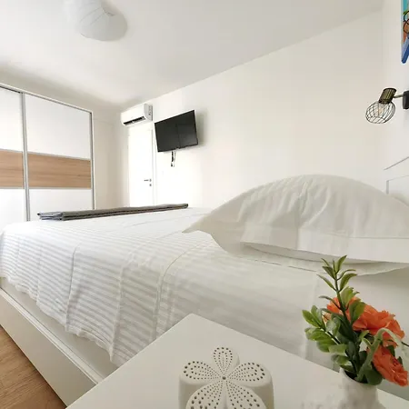 Apartamento Nearby & Palace