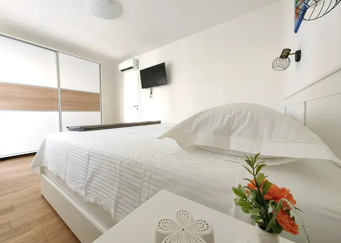 Apartamento Nearby & Palace